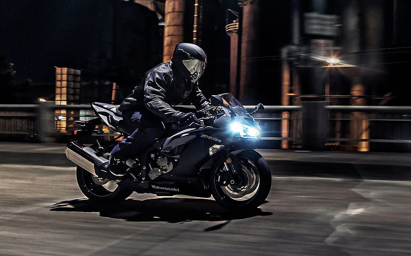 موتورسواری در شب